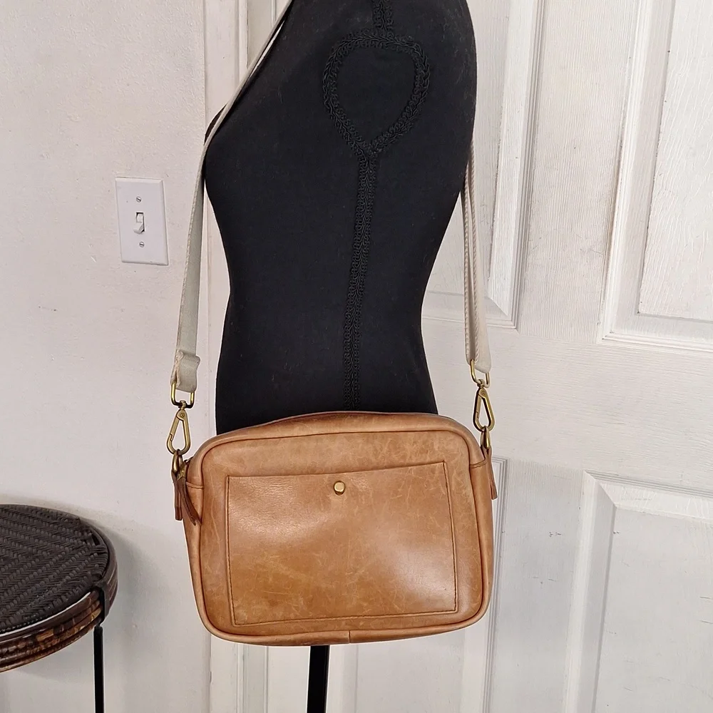 Madewell rectangle, Distressed leather bag with cotton strap